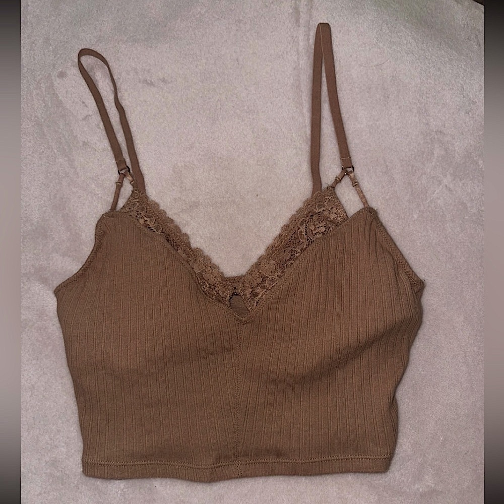 AE Cropped Tank Top